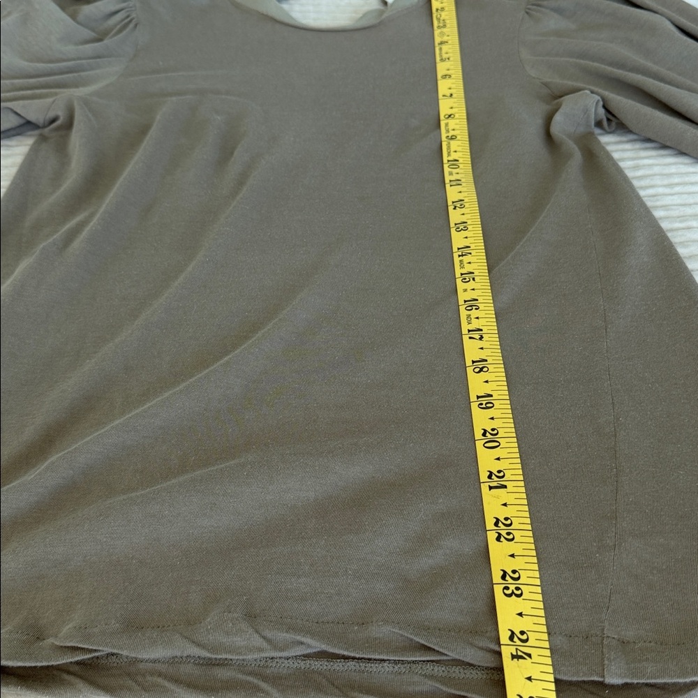 Chloe  Women's  long sleeve Top, tshirt made in France, Size XS - Picture 8 of 13